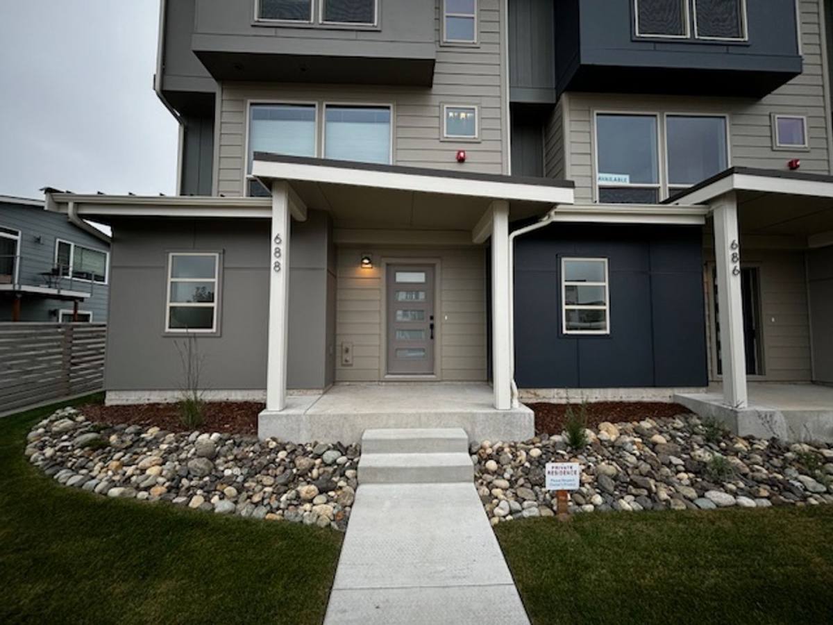 Townhouse for rent at 688 Venture Way, Bellingham, WA 98226