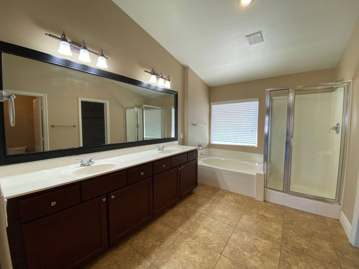 House for rent at 6694 Aviston St, Las Vegas, NV 89148