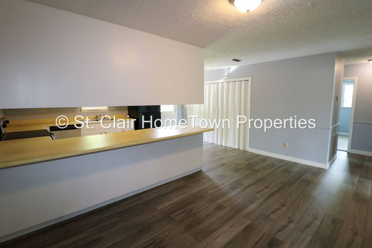 Townhouse for rent at 1919 2nd Ave N, Pell City, AL 35125