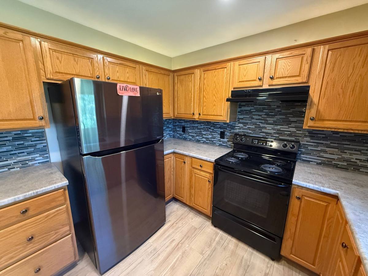 House for rent at 1034 Hemingford Court, Fort Wayne, IN 46845