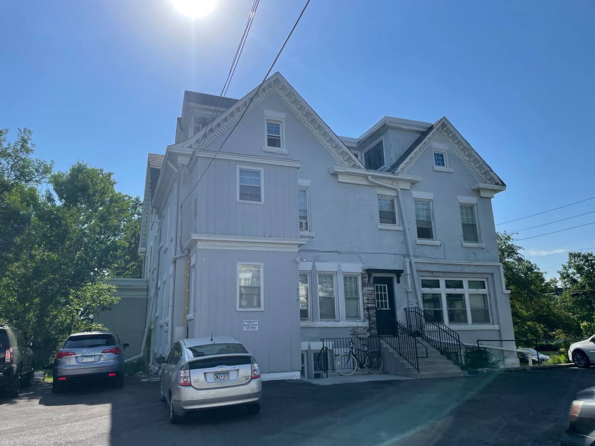 Apartment for rent at 2118 Pillsbury Ave S #9, Minneapolis, MN 55404