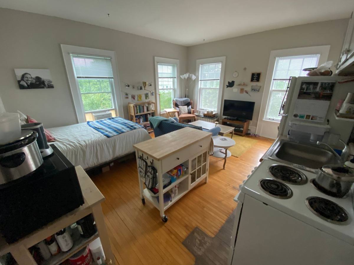 Apartment for rent at 2118 Pillsbury Ave S #9, Minneapolis, MN 55404
