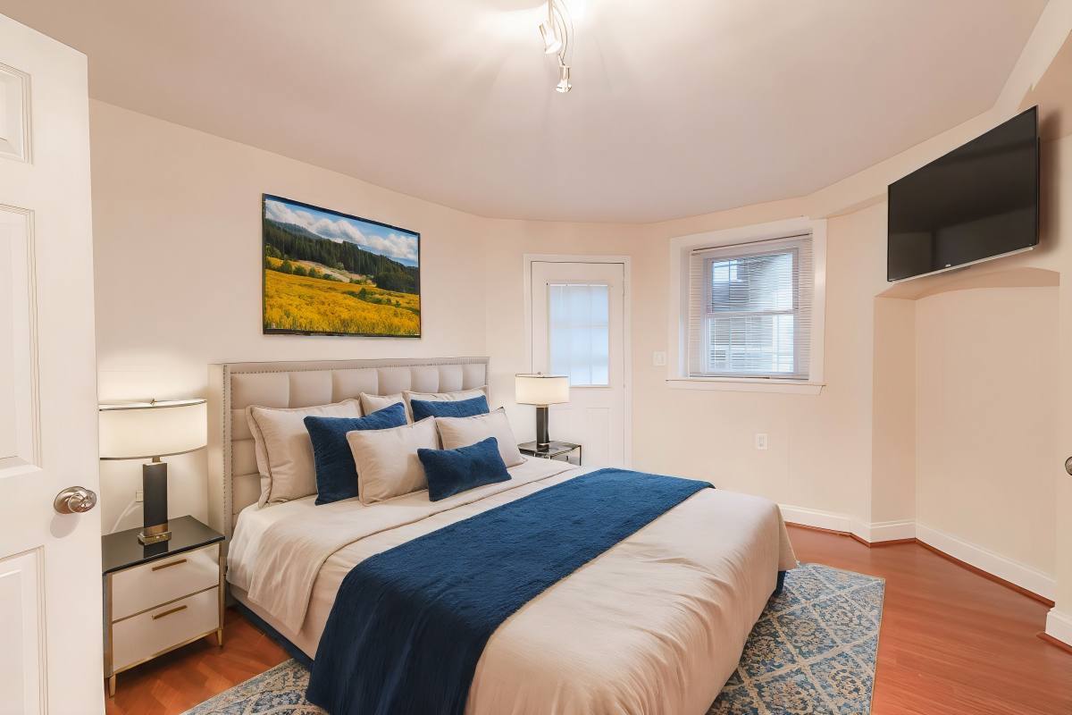 Apartment for rent at 3424 13th St NW #B, Washington, DC 20010