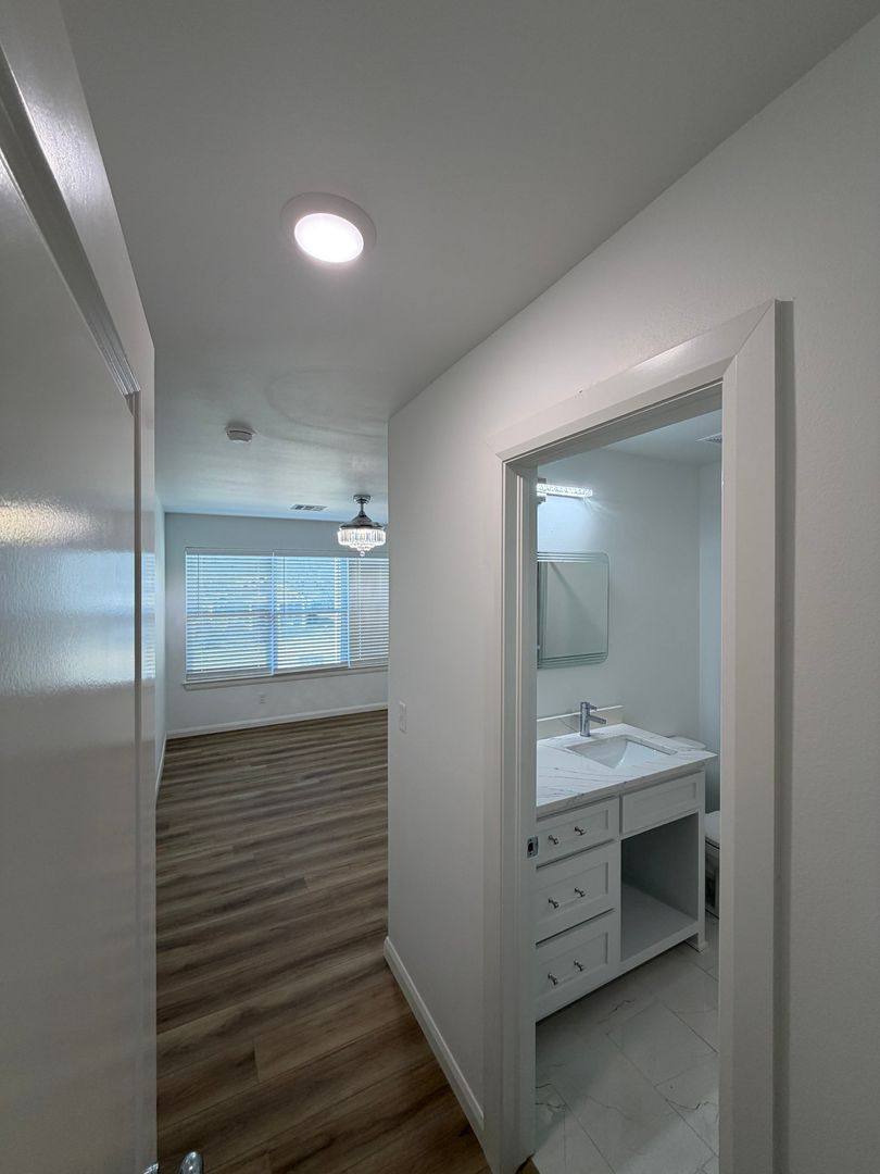Apartment for rent at 112 W 2nd, Owasso, OK 74055