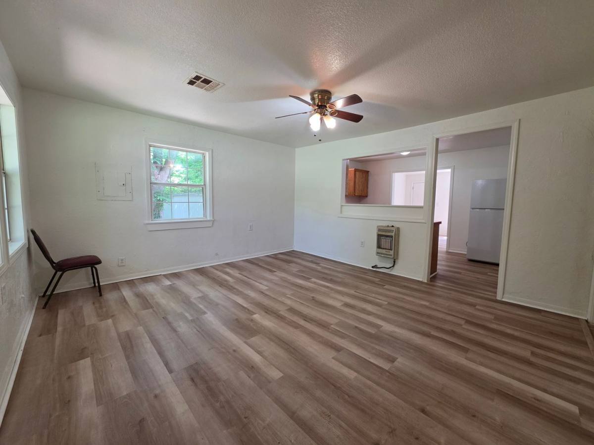 House for rent at 302 E Anna St, Shawnee, OK 74801