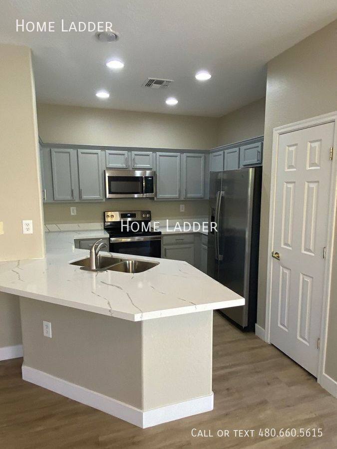 House for rent at 1836 W Kuralt Dr, Phoenix, AZ 85086