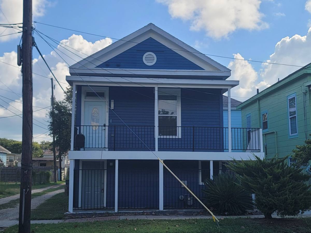 House for rent at 1914 27th St, Galveston, TX 77550