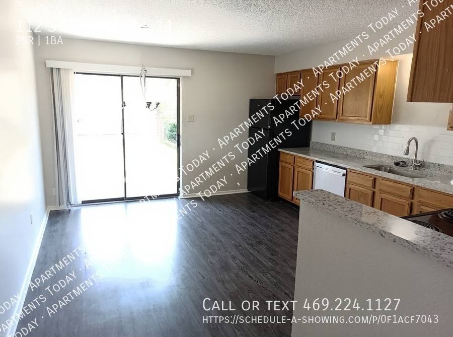 Apartment for rent at 112 S Summit St #11, Red Oak, TX 75154