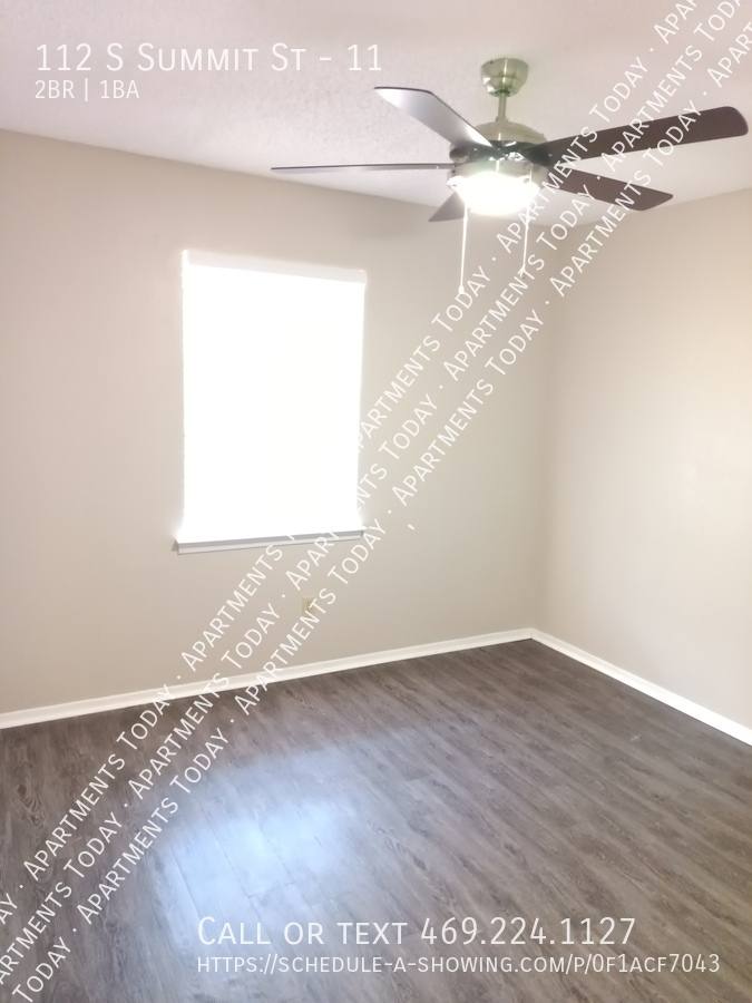Apartment for rent at 112 S Summit St #11, Red Oak, TX 75154