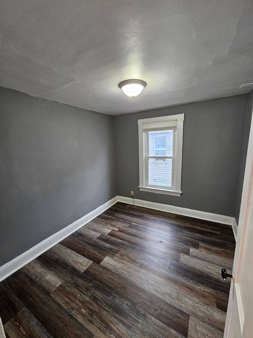 Apartment for rent at 3664 W 48th St, Cleveland, OH 44102
