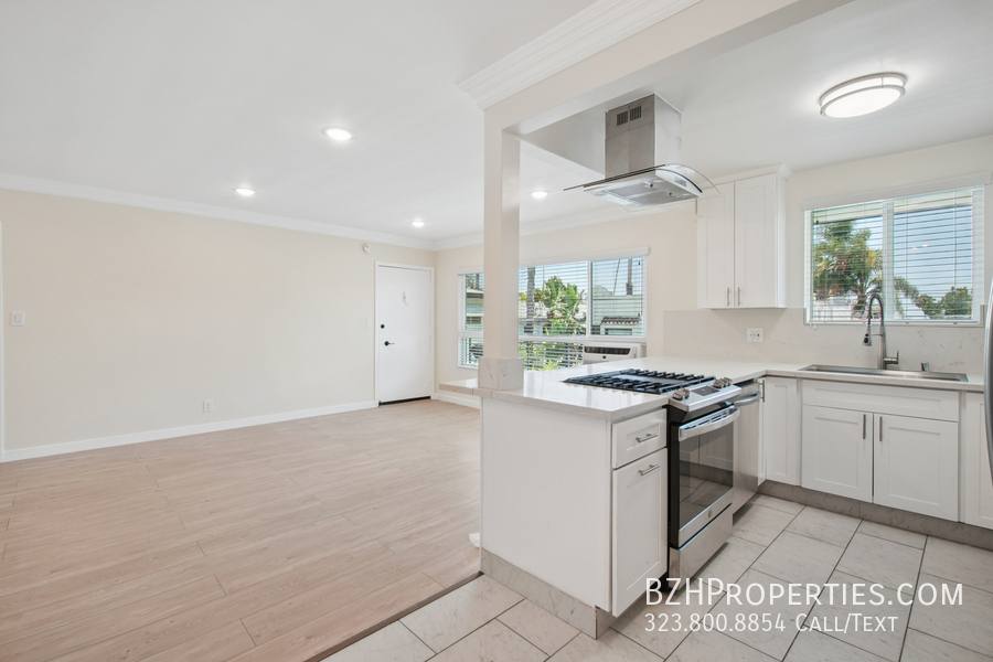 Condo for rent at 1215 N Hayworth Ave #206, Los Angeles, CA 90046