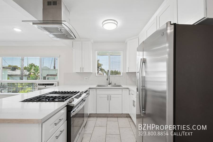 Condo for rent at 1215 N Hayworth Ave #206, Los Angeles, CA 90046