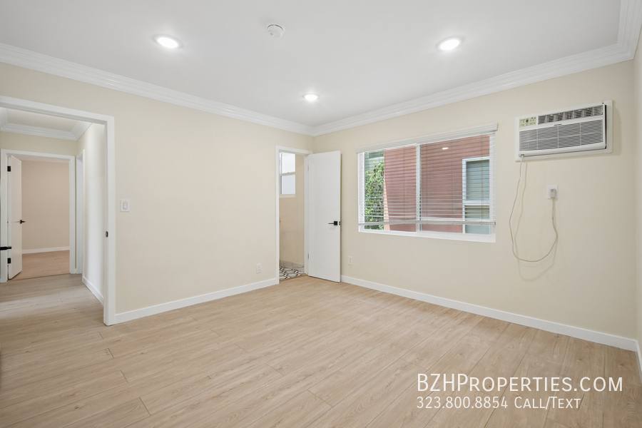 Condo for rent at 1215 N Hayworth Ave #206, Los Angeles, CA 90046