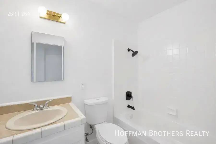 Apartment for rent at 6828 Fulton Ave #6, North Hollywood, CA 91605