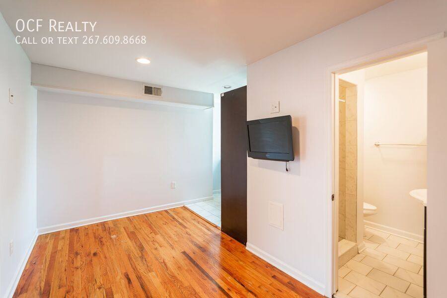 Apartment for rent at 1116 Pine St #3F, Philadelphia, PA 19107