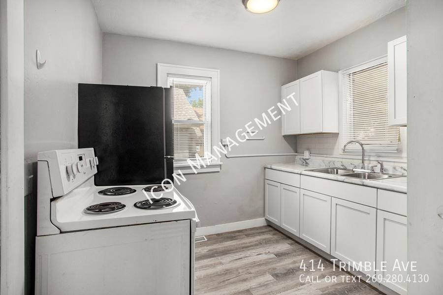 House for rent at 414 Trimble Ave, Kalamazoo, MI 49048