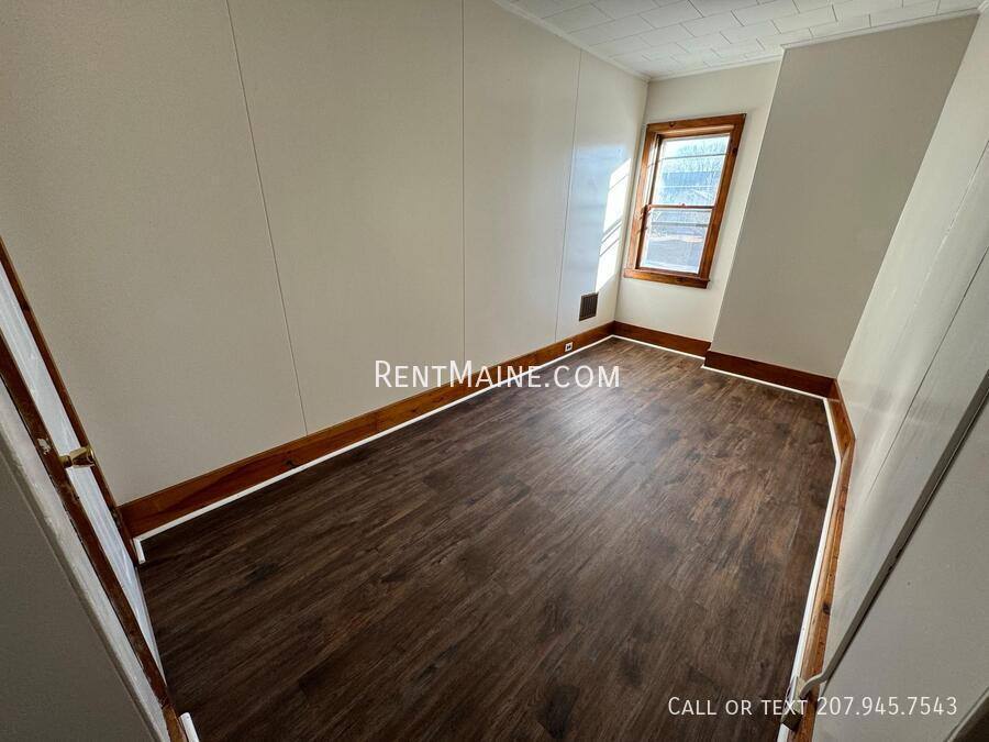 Apartment for rent at 225 Center St #1, Old Town, ME 04468