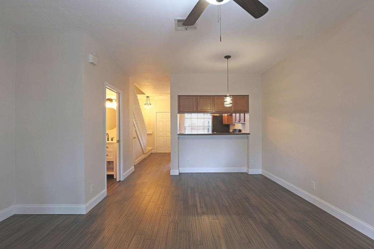 Apartment for rent at 8291 Pacific Beach Dr, Fort Myers, FL 33966