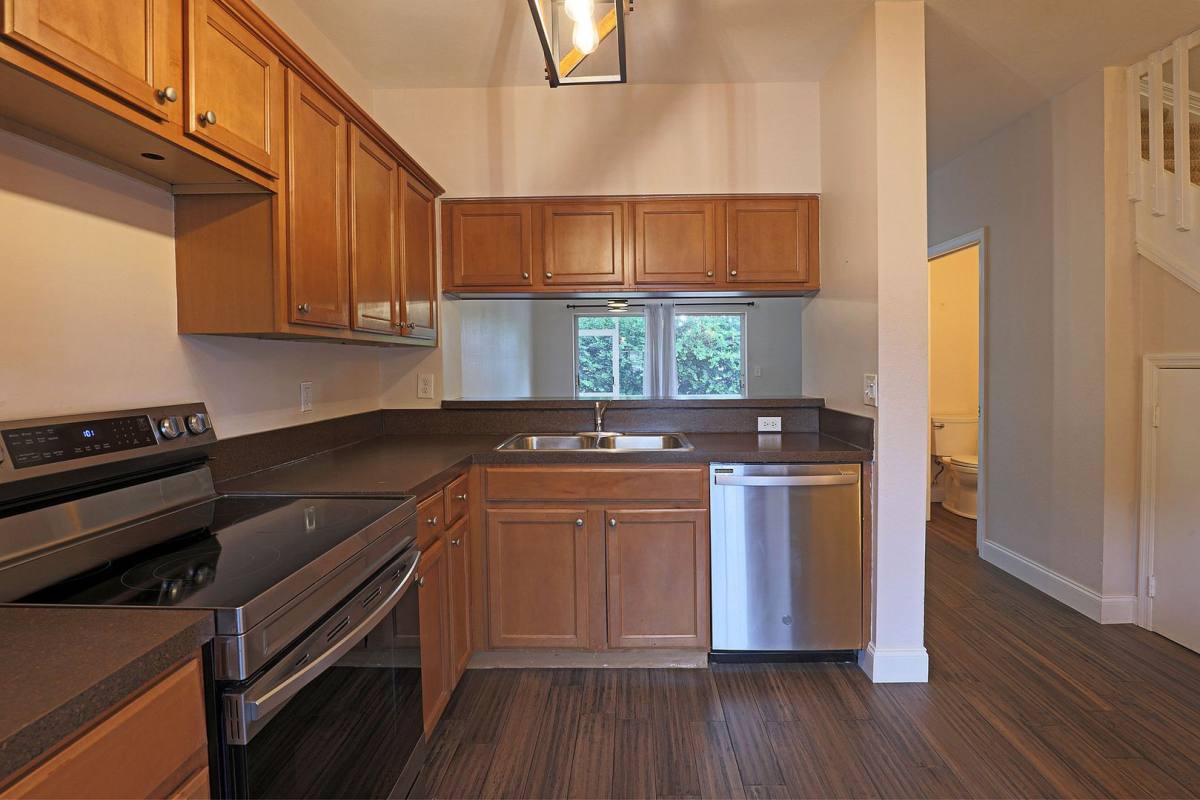Apartment for rent at 8291 Pacific Beach Dr, Fort Myers, FL 33966