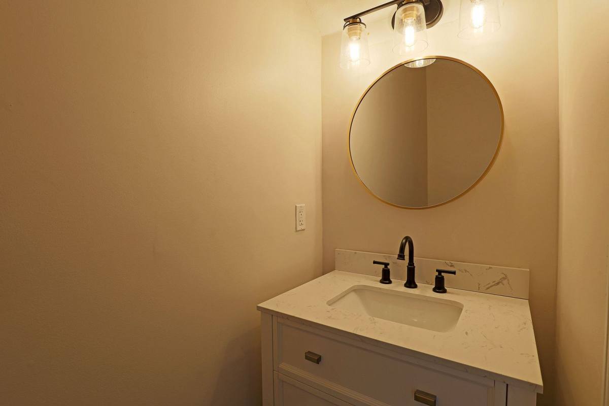 Apartment for rent at 8291 Pacific Beach Dr, Fort Myers, FL 33966