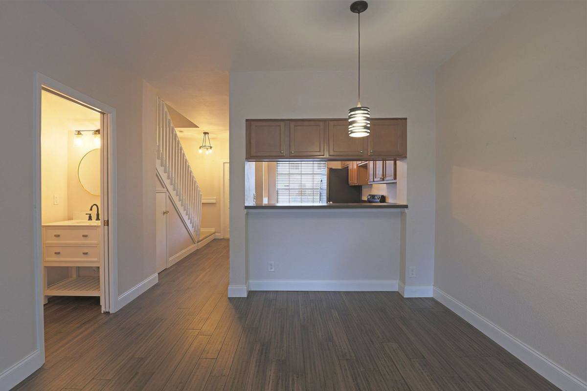 Apartment for rent at 8291 Pacific Beach Dr, Fort Myers, FL 33966
