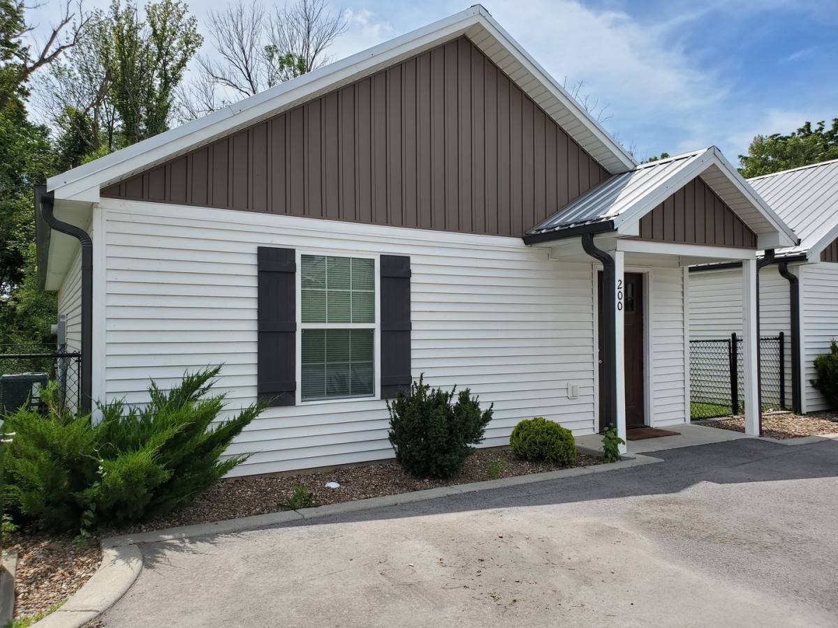 Apartment for rent at 200 Cane Creek Lane, Jackson, MO 63755