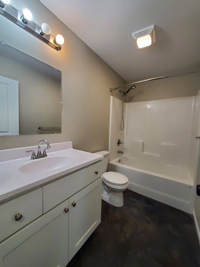 Apartment for rent at 200 Cane Creek Lane, Jackson, MO 63755