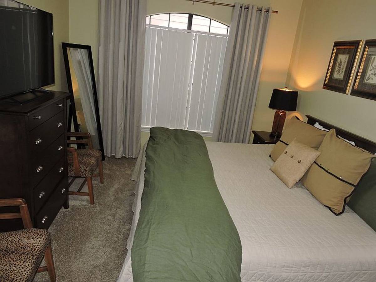 Apartment for rent at 6765 Corporate Blvd, Baton Rouge, LA 70809