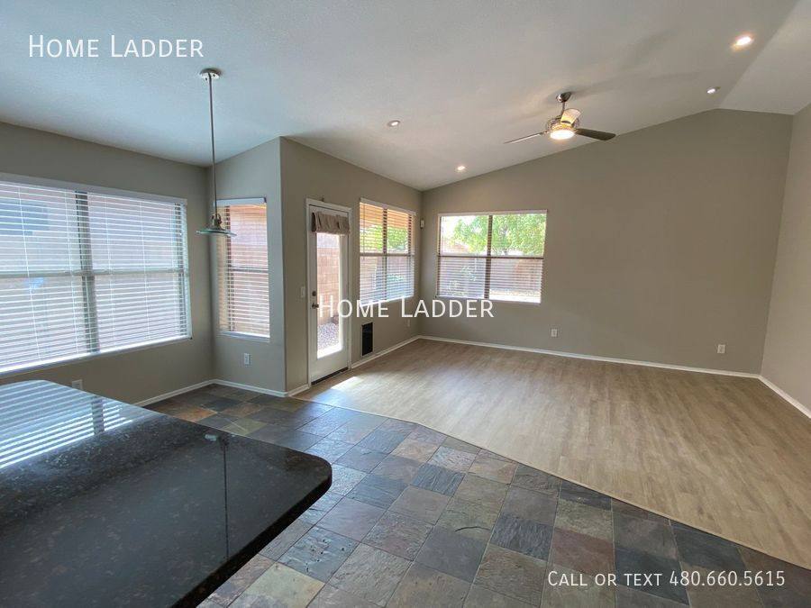 House for rent at 4723 E Weaver Rd, Phoenix, AZ 85050