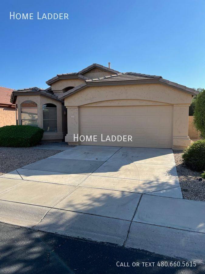 House for rent at 4723 E Weaver Rd, Phoenix, AZ 85050