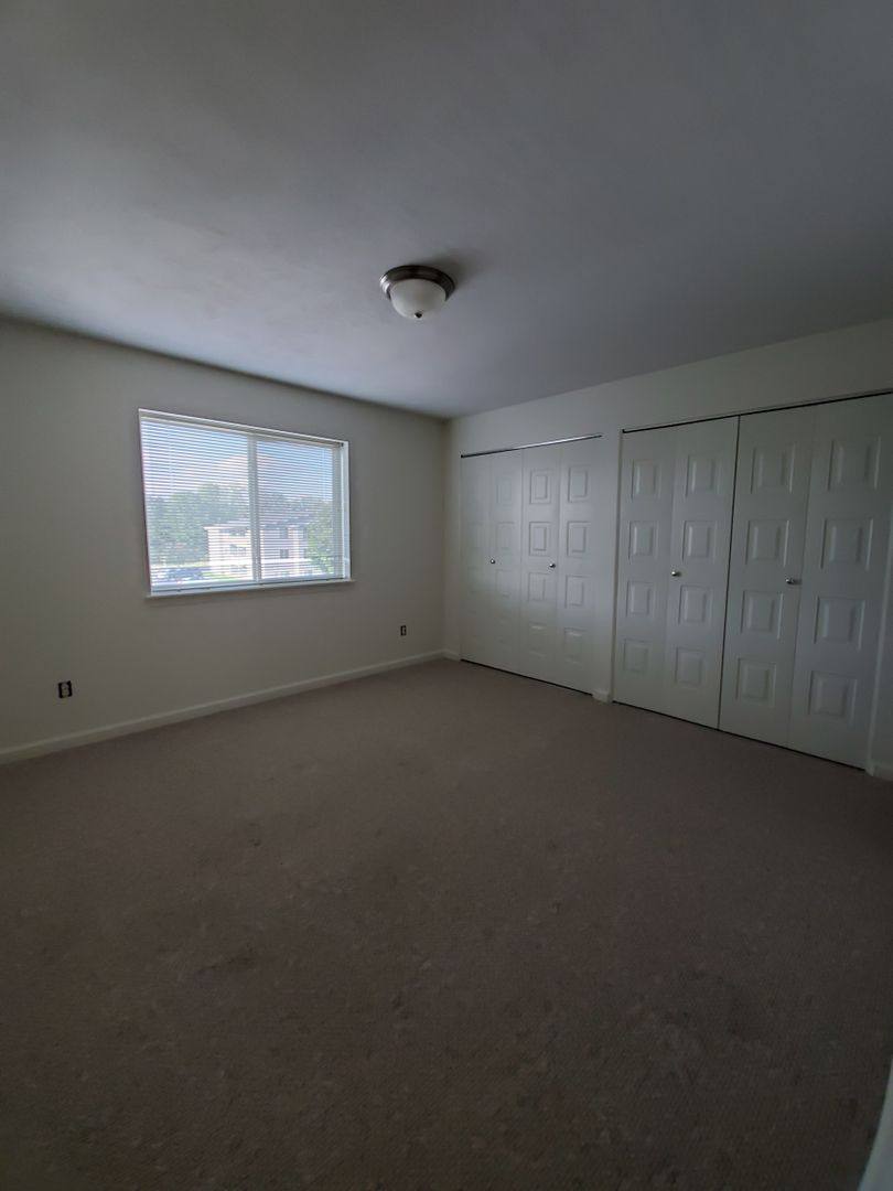 Apartment for rent at 300 Clayton Manor Dr S, Liverpool, NY 13088