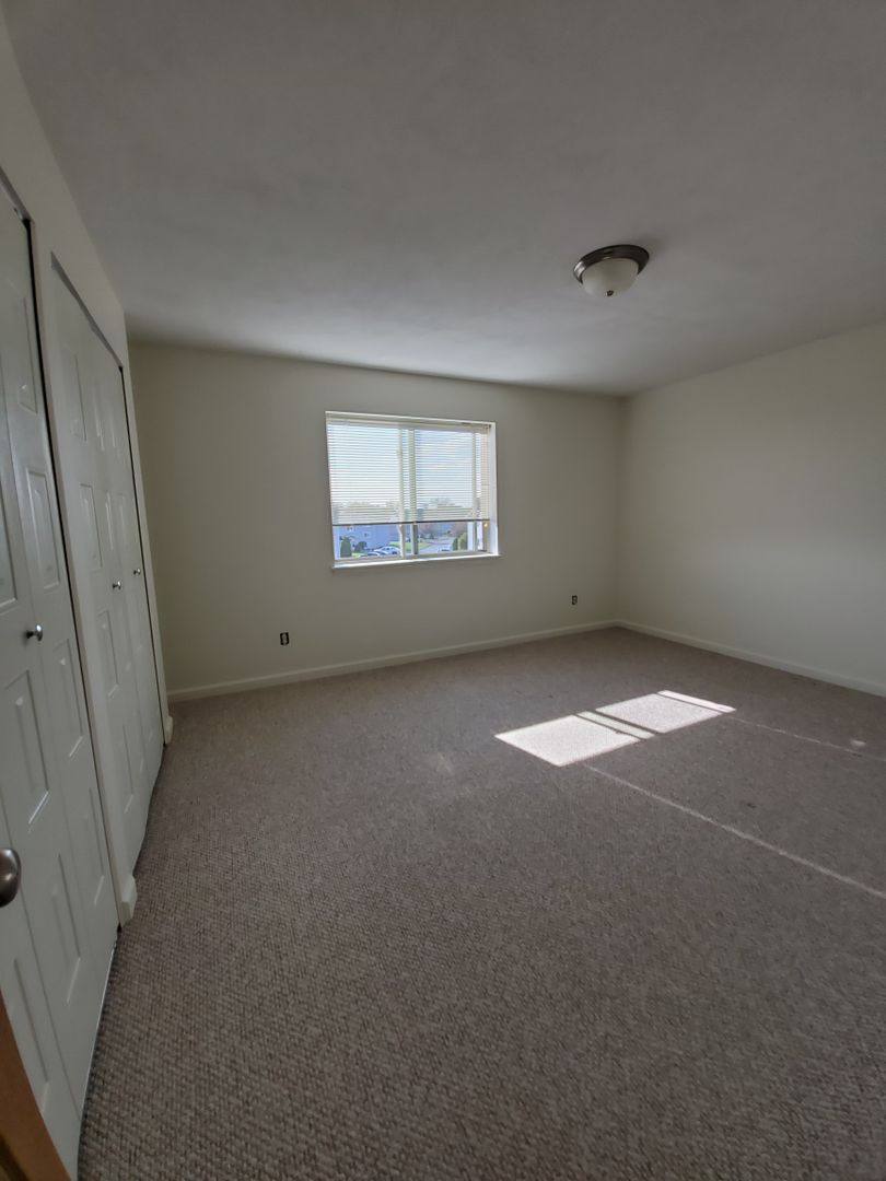 Apartment for rent at 300 Clayton Manor Dr S, Liverpool, NY 13088