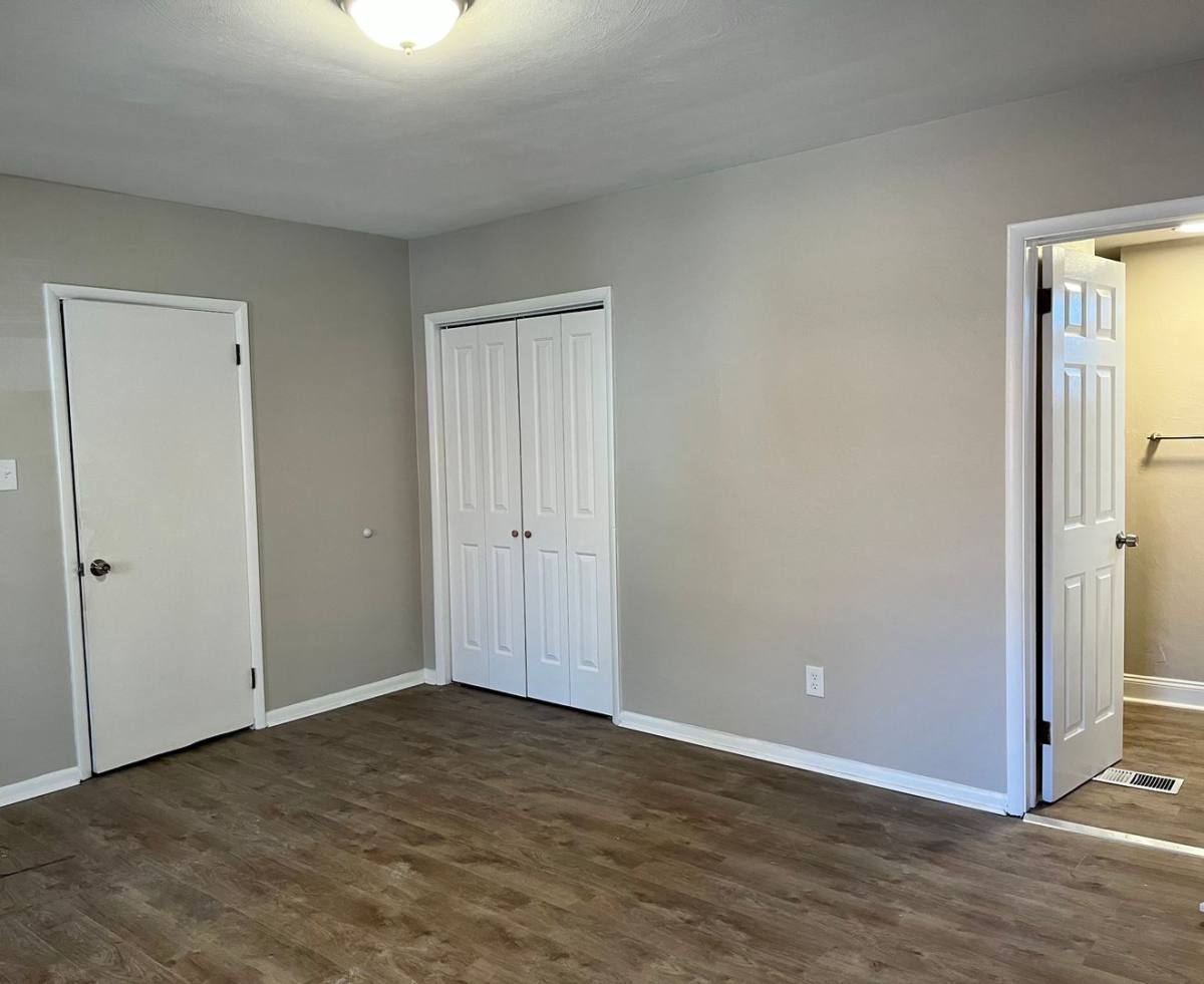 Apartment for rent at 1409 Tinsbury St, Pittsburgh, PA 15212
