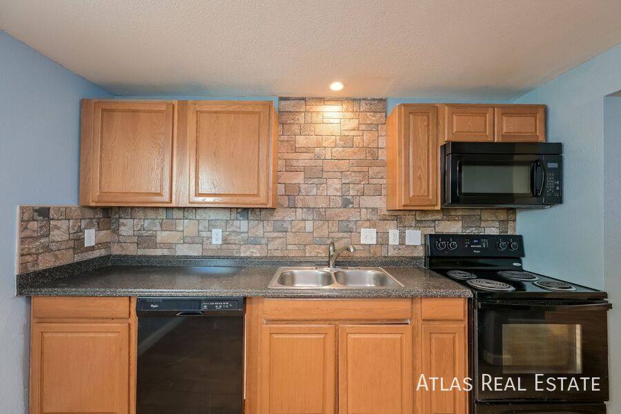 Apartment for rent at 5787 S Bannock St #7, Littleton, CO 80120