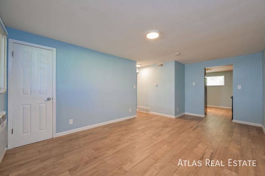 Apartment for rent at 5787 S Bannock St #7, Littleton, CO 80120