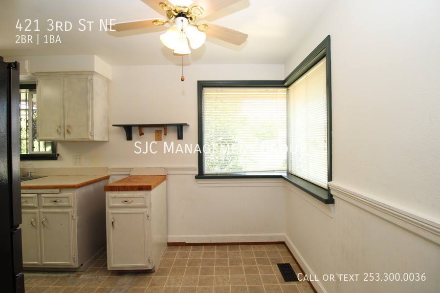 Apartment for rent at 421 3rd St NE, Auburn, WA 98002