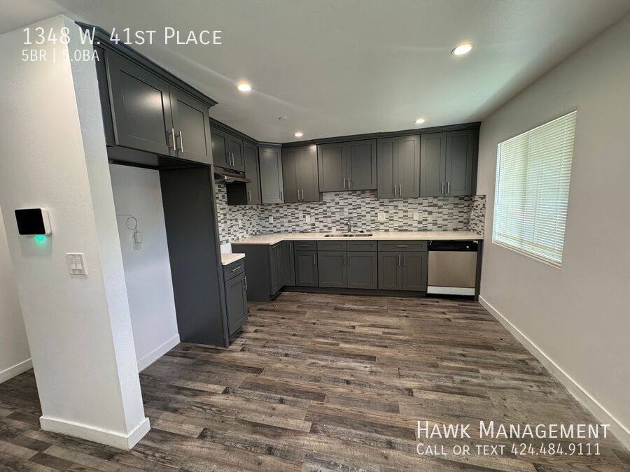 Apartment for rent at 1348 W 41st Place, Los Angeles, CA 90037