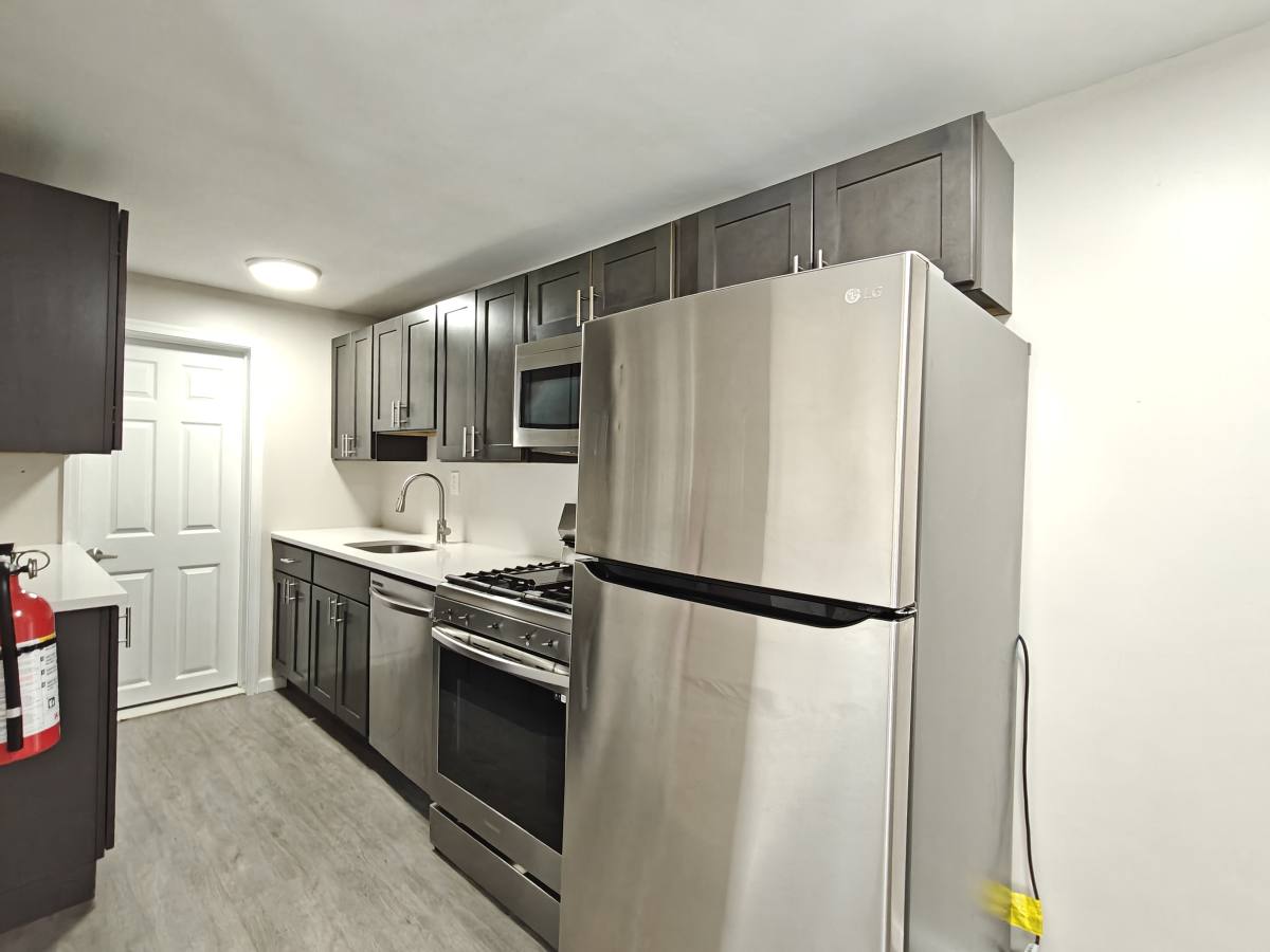 Apartment for rent at 14 N New Rd, Pleasantville, NJ 08232