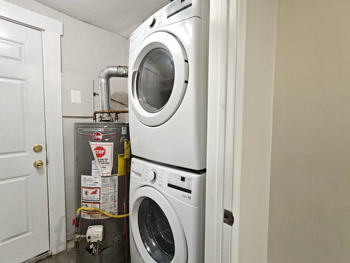 Apartment for rent at 14 N New Rd, Pleasantville, NJ 08232