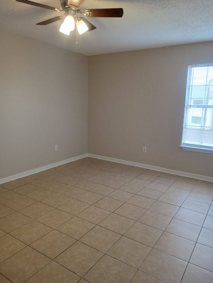Apartment for rent at 2509 Culpepper Rd, Alexandria, LA 71301
