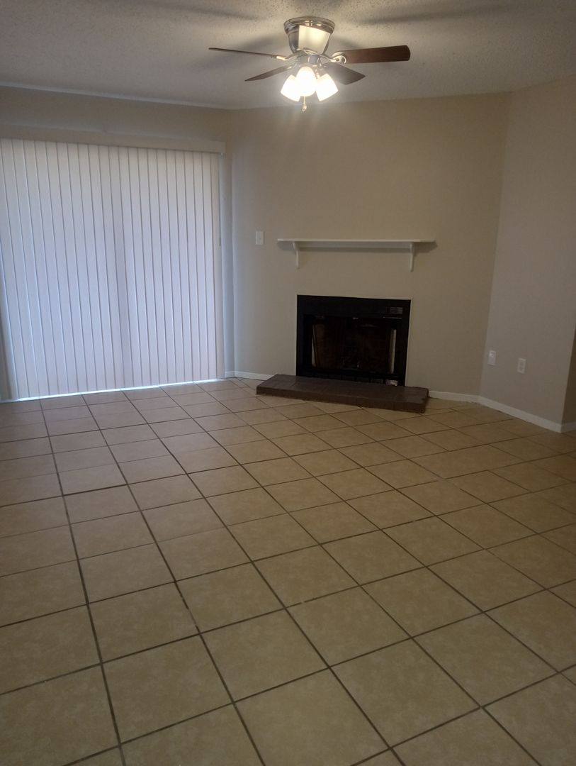 Apartment for rent at 2509 Culpepper Rd, Alexandria, LA 71301