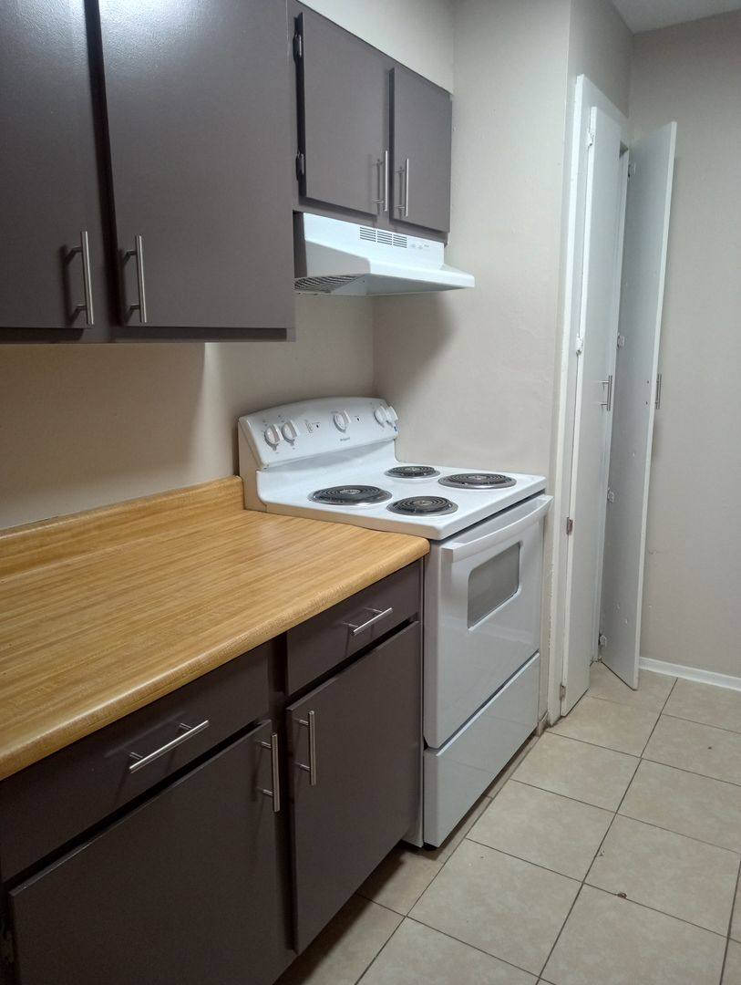 Apartment for rent at 2509 Culpepper Rd, Alexandria, LA 71301