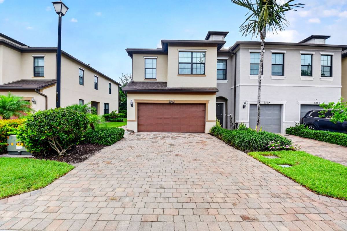 Townhouse for rent at 2833 Troubadour St, West Palm Beach, FL 33406