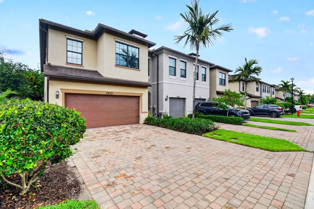 Townhouse for rent at 2833 Troubadour St, West Palm Beach, FL 33406