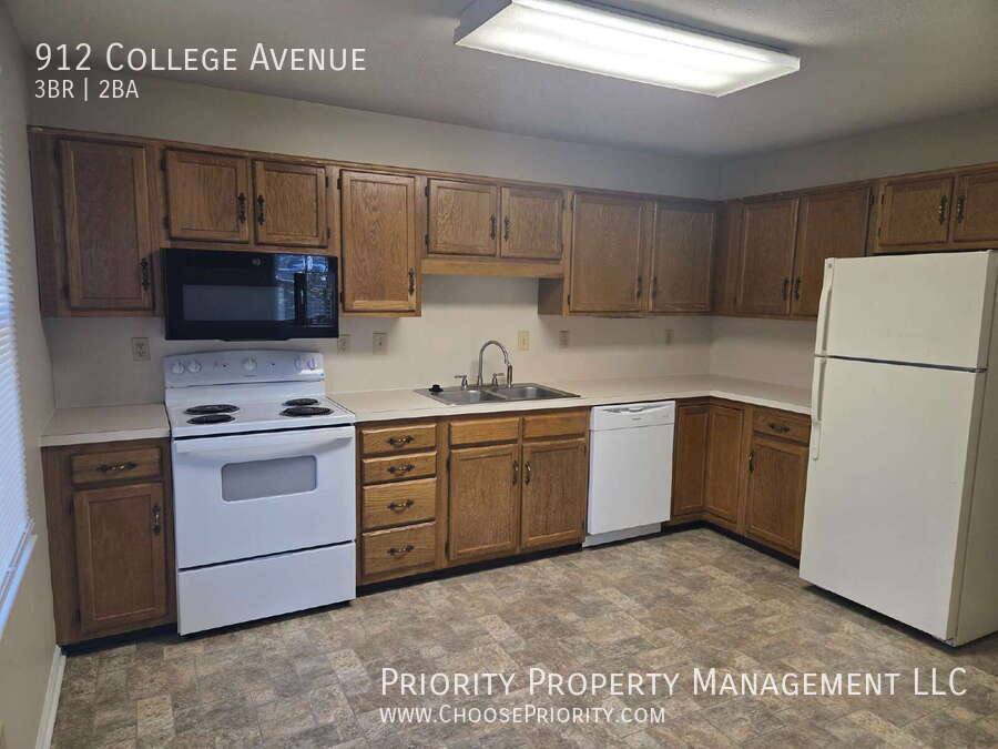 House for rent at 912 College Ave, Harrisonburg, VA 22802