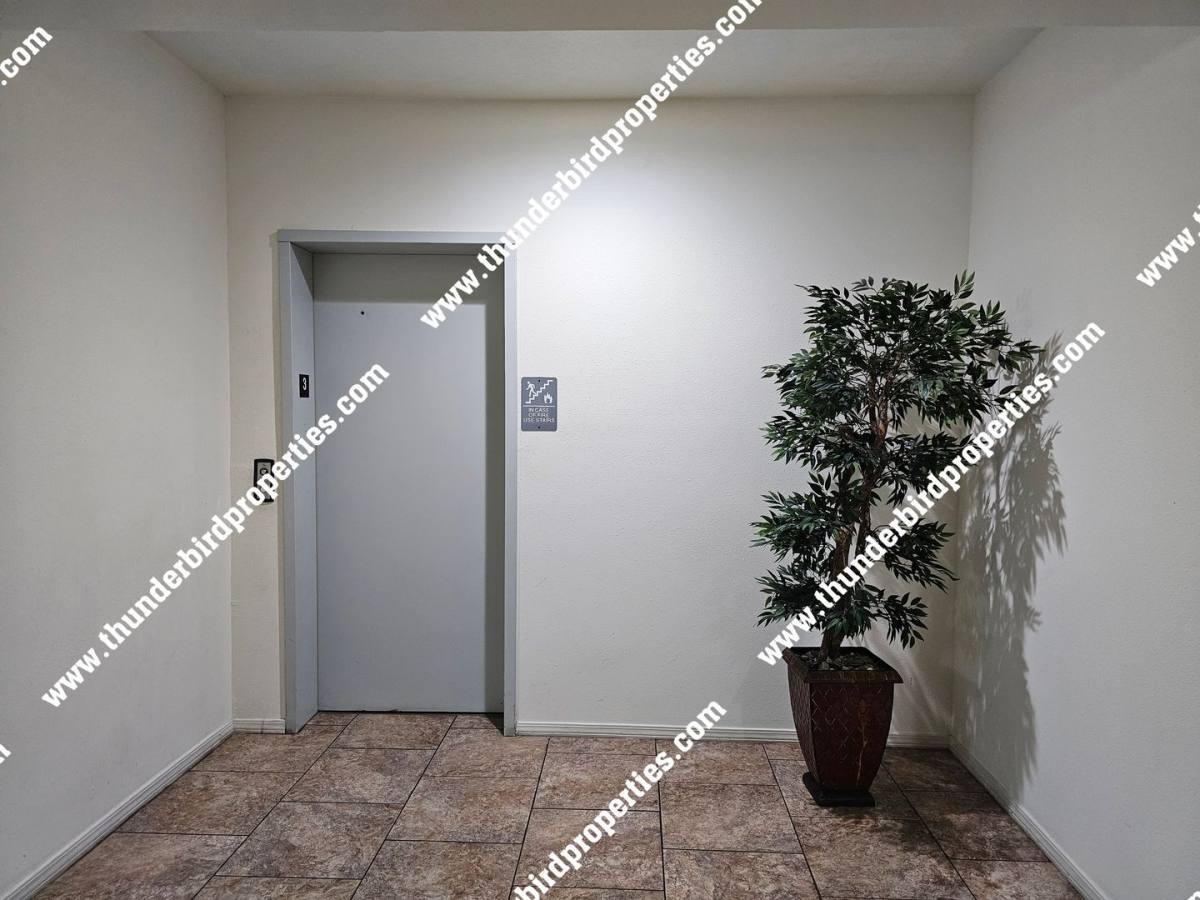 Apartment for rent at 4322 4th St NW, Albuquerque, NM 87107
