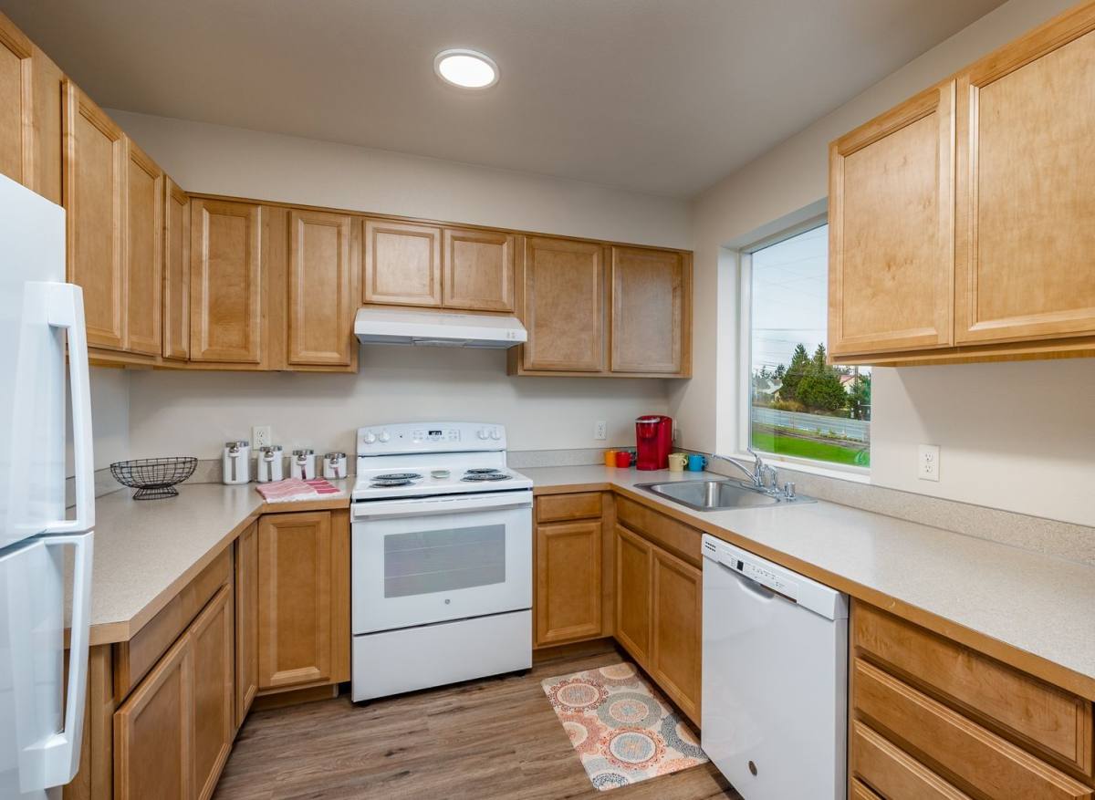 Apartment for rent at 1825 SW Mina Place, Oak Harbor, WA 98277