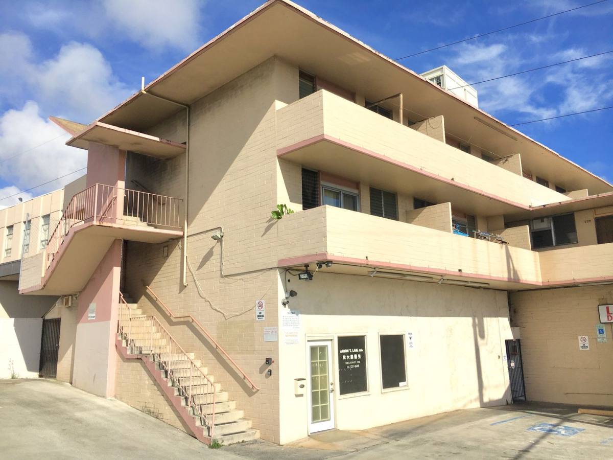 Apartment for rent at 1408 Liliha St #302, Honolulu, HI 96817