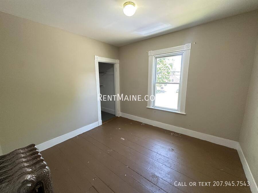 Apartment for rent at 151 4th St #1, Old Town, ME 04468