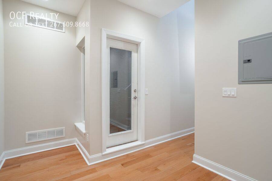 Apartment for rent at 724 N 3rd St #2F, Philadelphia, PA 19123